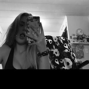 Meet your Posher, Emilie